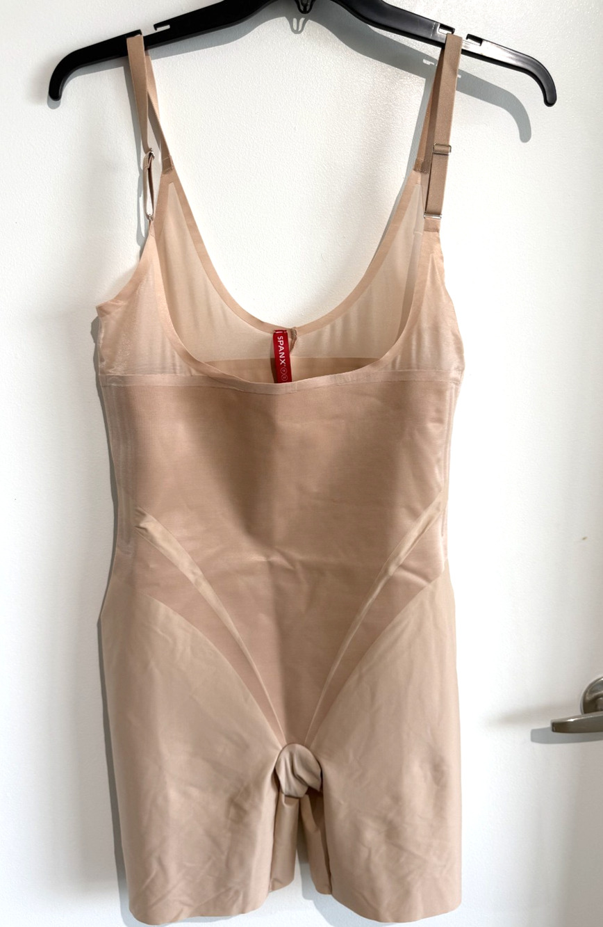 Spanx Women's nude Thinstincts 2.0 Open Bust Mid Thigh Bodysuit Boning Size 1X